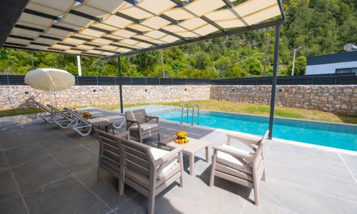 Villa King — 4