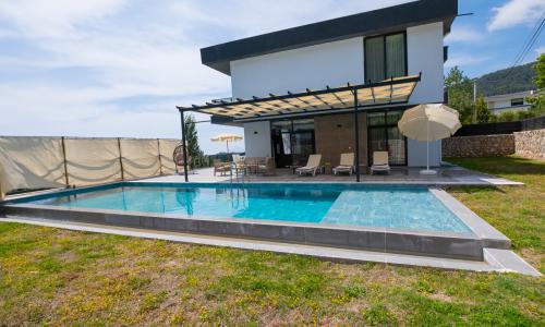 Villa King — 1