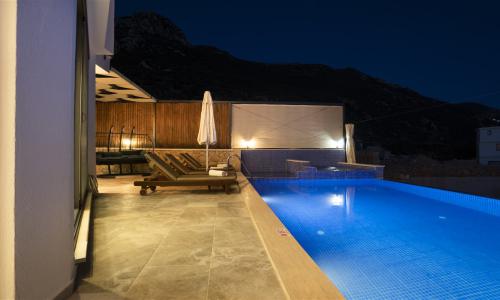 Villa Kübra — 16