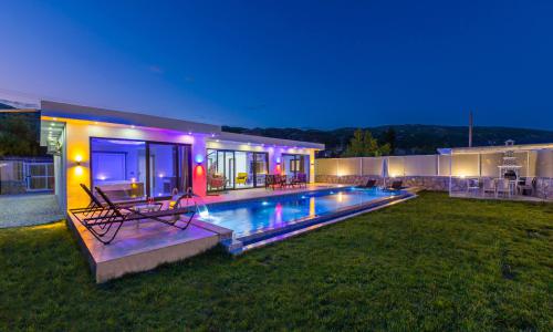 Villa Guru