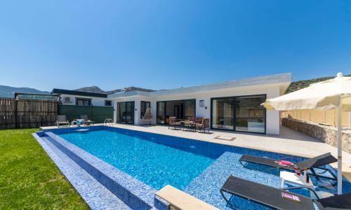 Villa Guru — 18
