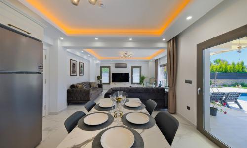 Villa La Casa Rosa — 68