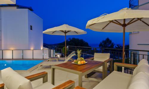 Villa Laren — 8