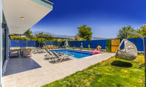 Villa Last Summer — 22