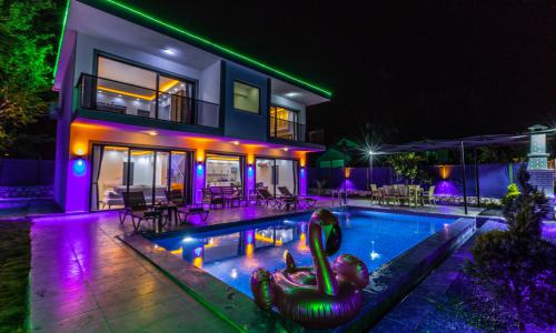 Villa Last Summer — 3