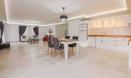 Villa Lavinia — 15