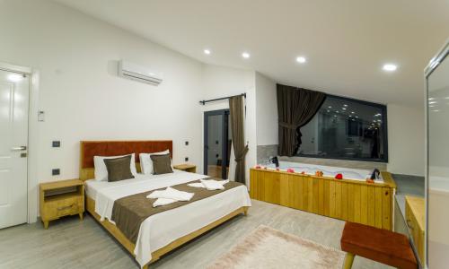 Villa Legendary 2 — 80