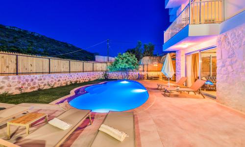 Villa Leto — 16