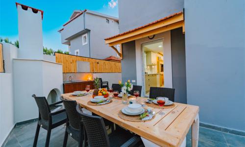 Villa Letonya Riverside — 15
