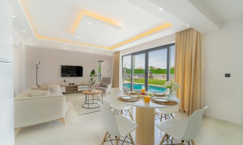 Villa Libertas 1 — 12