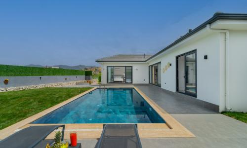Villa Libertas 1 — 3