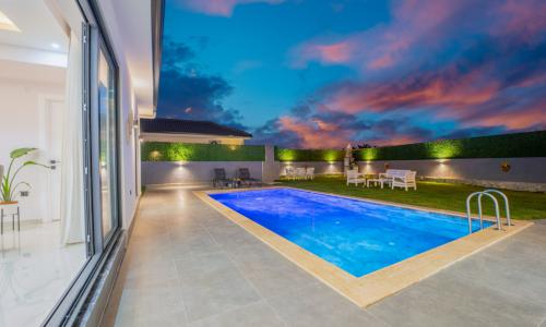Villa Libertas 1 — 11