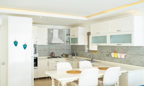 Villa Likapa 3 — 25