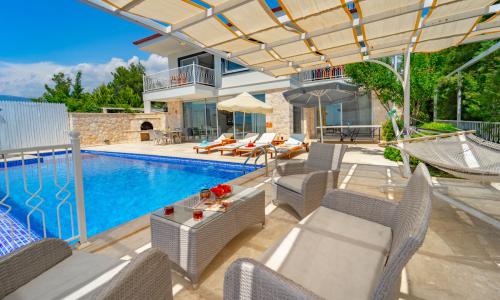 Villa Lina — 8