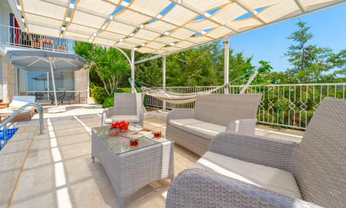 Villa Lina — 53