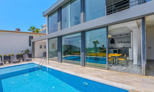 Villa Loca Akbel — 2