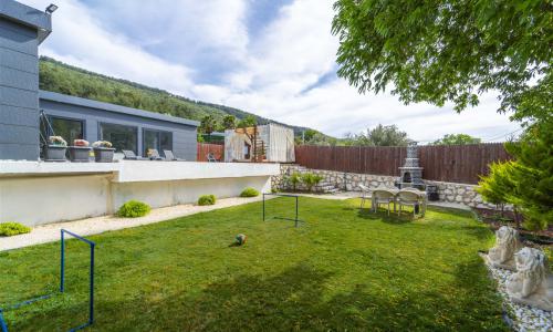 Villa Loçka — 18