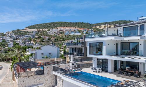 Villa Lovelet 2 — 50