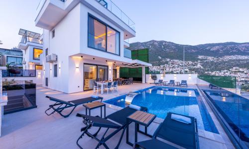 Villa Lovelet 2 — 3