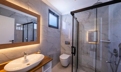Villa Lovelet 2 — 80
