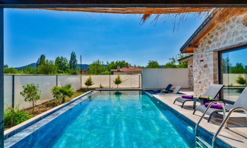 Villa Loya — 4