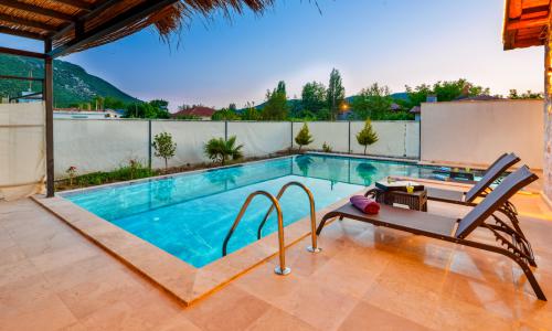 Villa Loya — 12