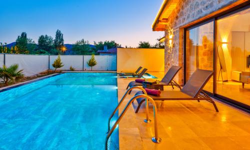 Villa Loya — 16