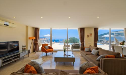 Villa Lumiere 2 — 69