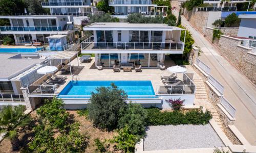 Villa Lumiere 2 — 10
