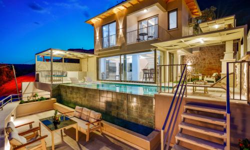 Villa Lumina — 24