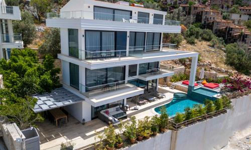 Villa Lumineux — 8