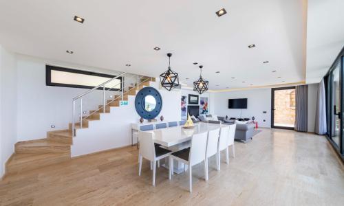 Villa Lumineux — 40
