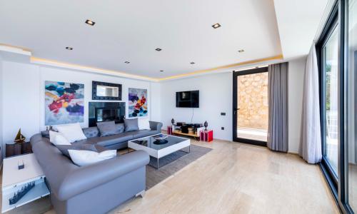Villa Lumineux — 52
