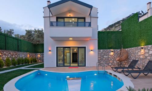 Villa Luna — 1
