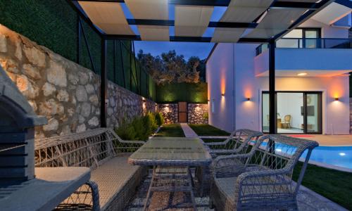 Villa Luna — 6