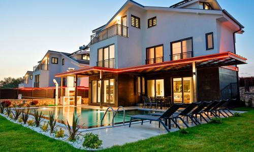 Villa Luna Vista 3 — 4