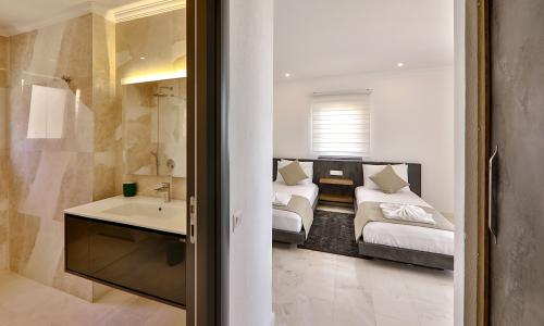 Villa Luxury — 29