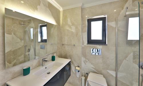 Villa Luxury — 36