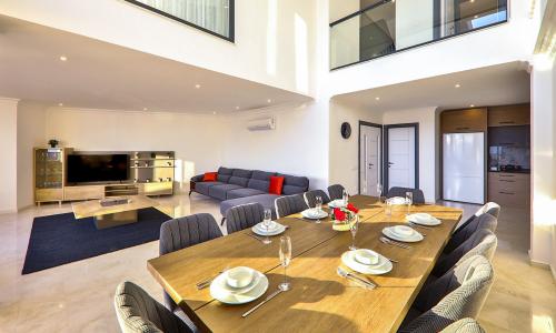 Villa Luxury — 14