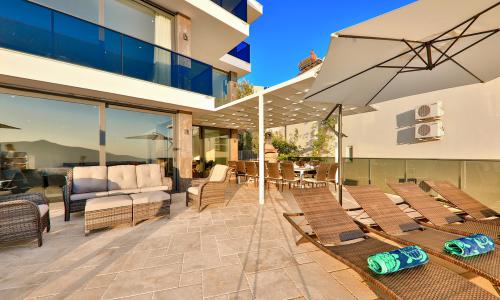 Villa Luxury — 4