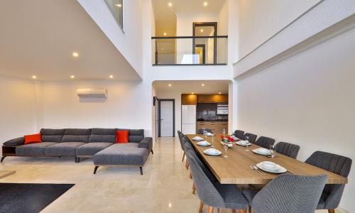 Villa Luxury — 16