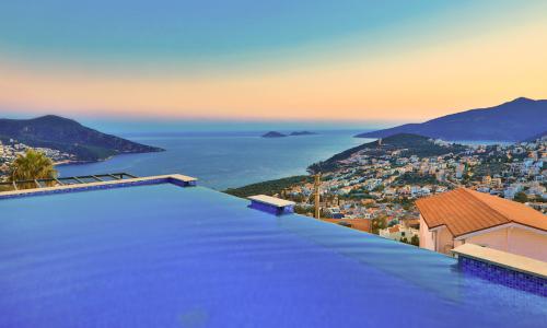 Villa Luxury — 12