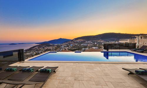 Villa Luxury — 10