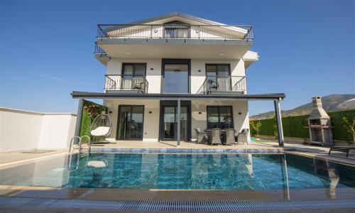 Villa Malibu — 17