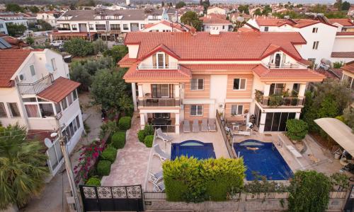 Villa Mango — 1