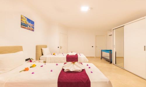 Villa Manolya 1 — 63