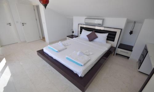 Villa Maribel — 9
