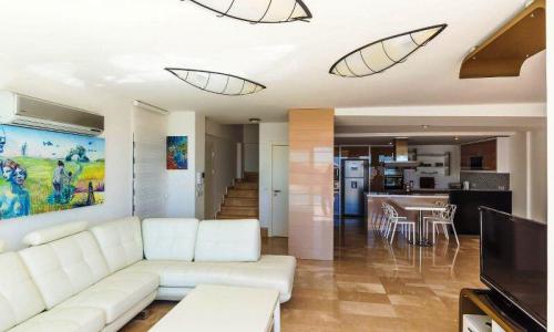 Villa Maribel — 23