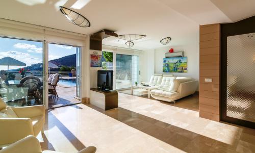Villa Maribel — 25