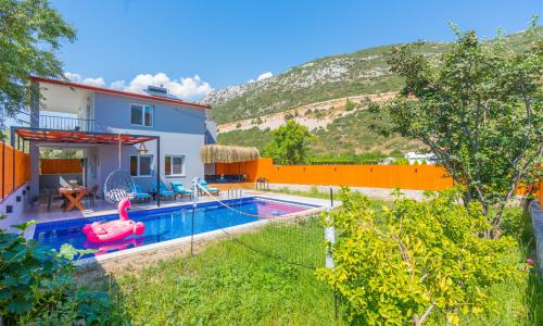Villa Mazaka Bezirgan — 2